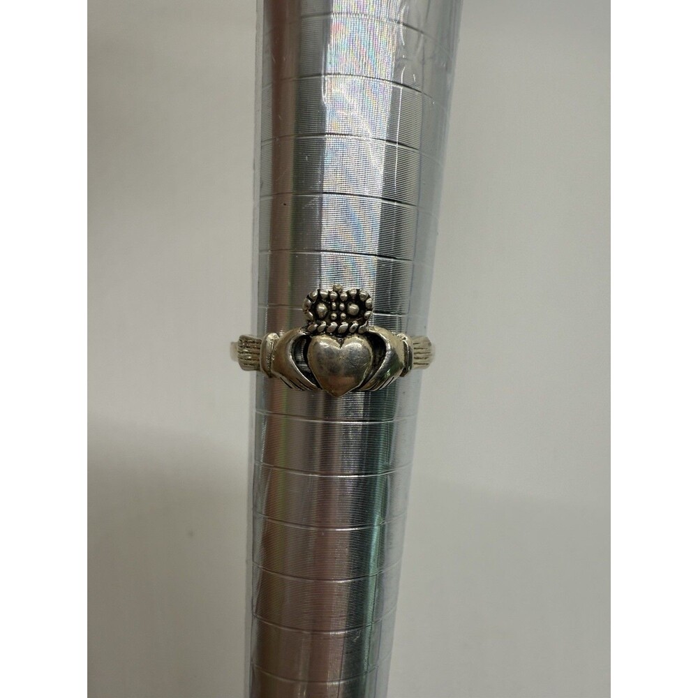 Vintage 925 Sterling Silver Claddagh Ring Size 7.5 Stands for Love, Loyalty - Picture 8 of 14